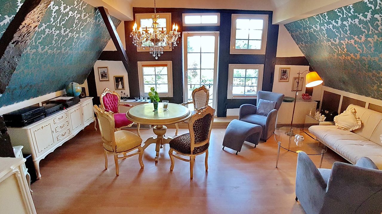 Attic  Wohnbereich Attic  Wohnbereich